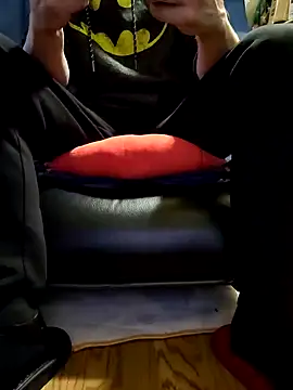 Snapshot of dickdaddydeadpool chatting on December 18, 5:00 pm dickdaddydeadpool online show from December 18, 5:00 pm