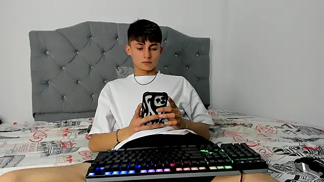 benavides anthony online show from December 7, 6:43 am