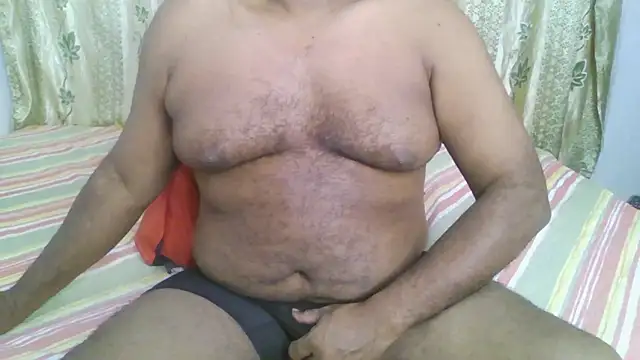 Beargryzzly online show from December 19, 1:39 am