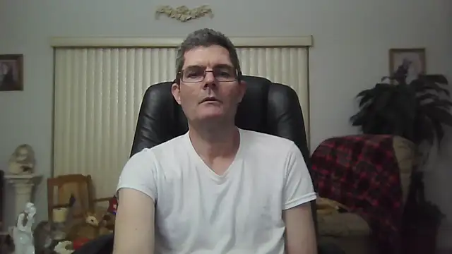 Copfiremen4566 online show from February 9, 5:12 am