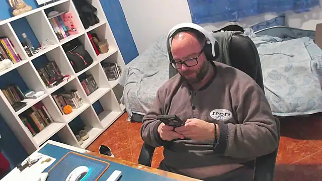 ravingr4d4 online show from February 28, 12:42 am