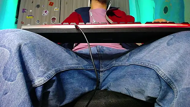 zacwatson  online show from January 15, 3:22 am