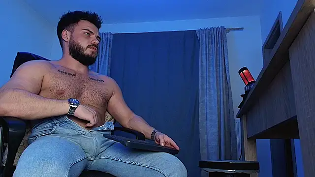 juliusmasters online show from December 4, 7:34 pm