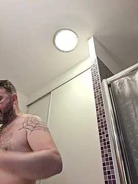 pachapeter online show from April 15, 6:30 pm