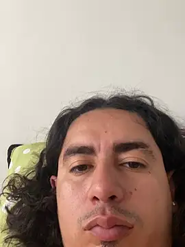 DanielGomez9 online show from July 26, 4:04 pm