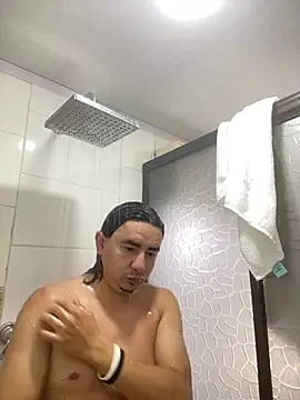 DanielGomez9 online show from July 28, 12:59 pm