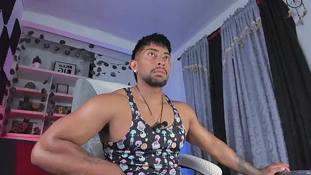 Couple muscle1 online show from March 12, 8:16 pm