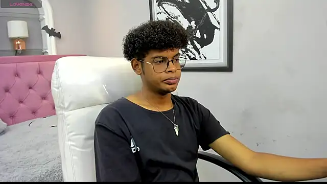 boylittle19cm online show from October 19, 12:41 pm