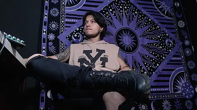 Dicaprioo  online show from January 22, 9:44 pm