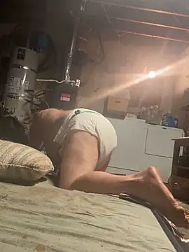 Diaperking916 online show from April 15, 8:47 am