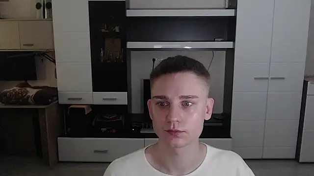 angryzan online show from October 6, 5:45 am