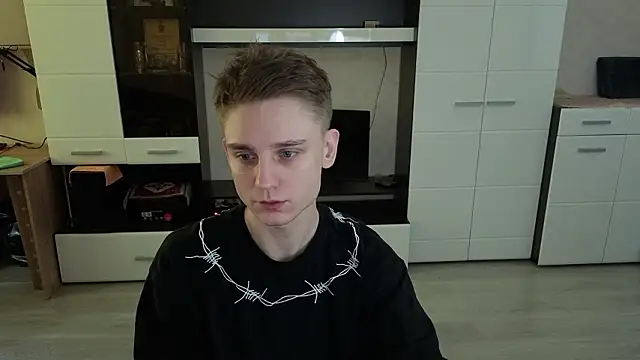 angryzan online show from February 24, 5:08 am