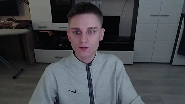 angryzan online show from October 10, 9:03 am