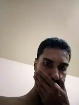 jhon01000 online show from April 5, 8:11 am