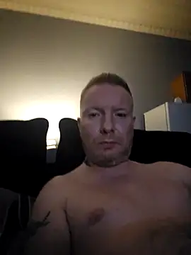 Snapshot of walker1979 chatting on October 17, 10:47 pm walker1979 online show from October 17, 10:47 pm