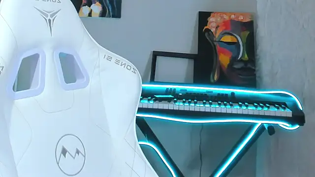 4ever dude online show from February 20, 3:56 am