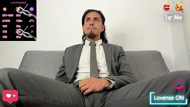 Tom blunt96 online show from October 20, 2:32 pm