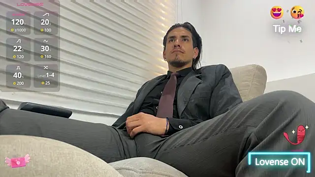 Tom blunt96 online show from February 26, 3:30 pm