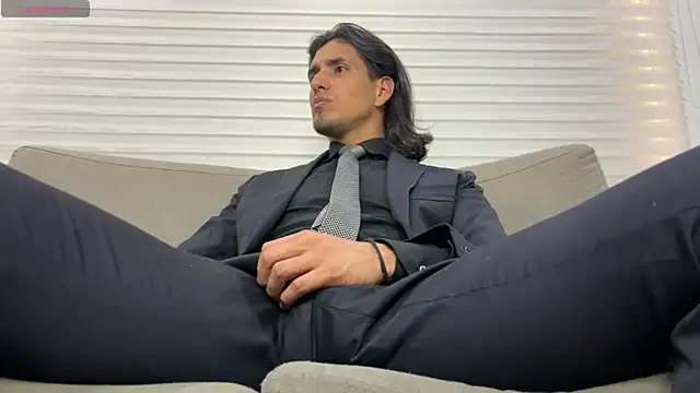 Tom blunt96 online show from February 14, 5:36 pm