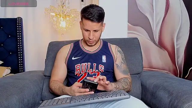 George Diesell online show from December 19, 9:45 pm