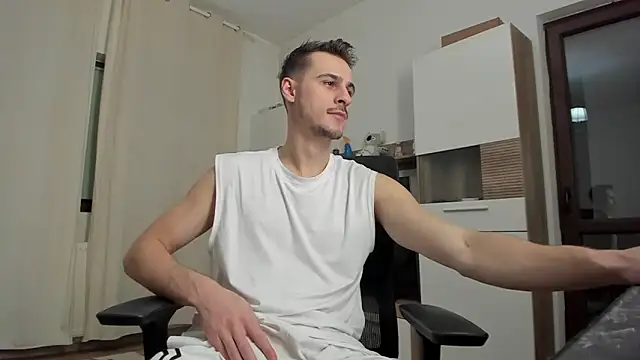 Jimmymorello online show from October 19, 3:48 pm