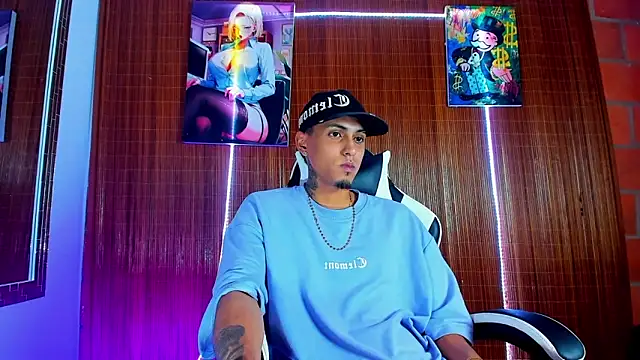 Liam lee online show from March 6, 12:29 am