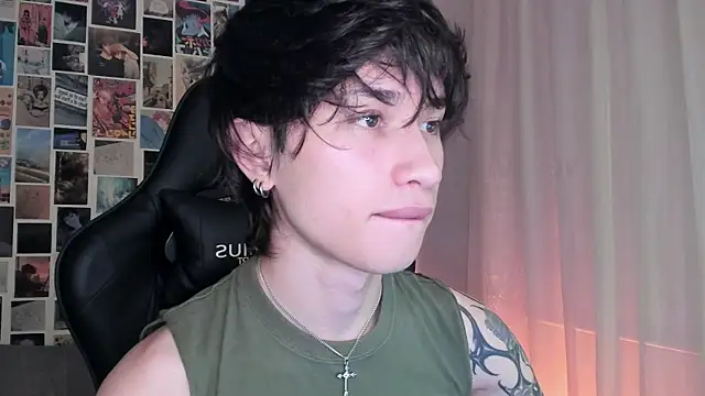 liamelf online show from December 26, 6:30 am