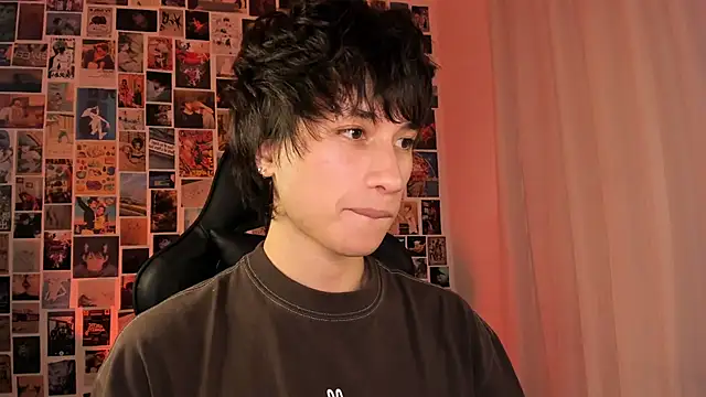 liamelf online show from April 7, 7:41 am