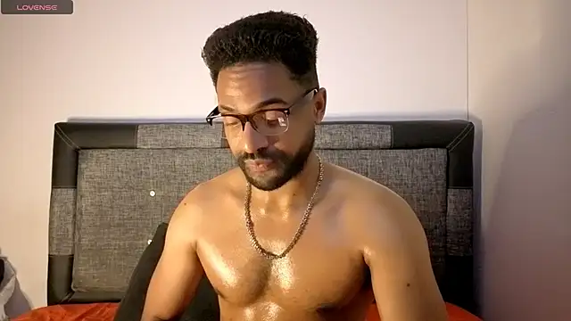 Snapshot of bbcblackhot34 chatting on October 8, 5:12 am bbcblackhot34 online show from October 8, 5:12 am