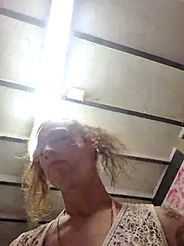 cdressupdiva online show from March 21, 5:17 pm