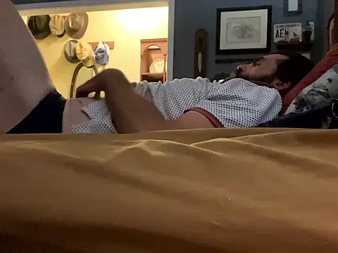 Onesieboy4daddys online show from April 12, 7:54 am