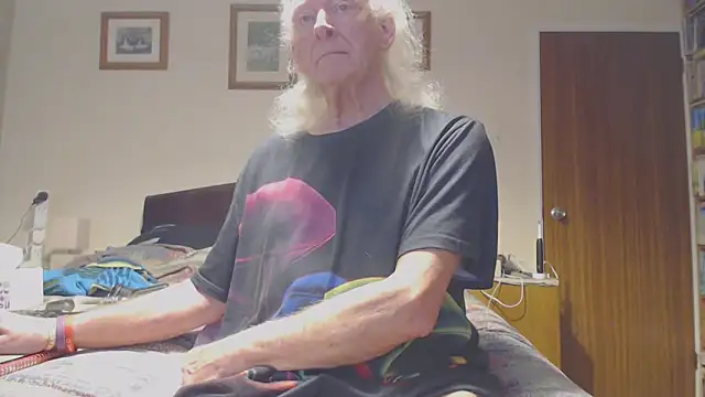 WaverlyKernow online show from March 2, 9:05 am