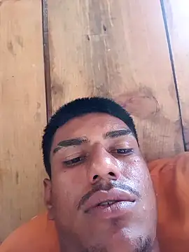 fernandes v online show from December 19, 4:35 pm