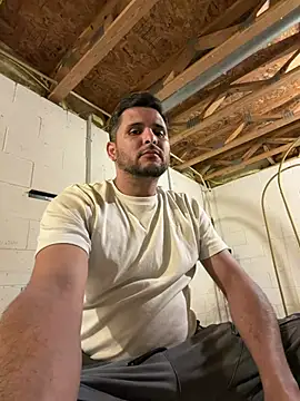 javierxxx28 online show from March 22, 8:41 am