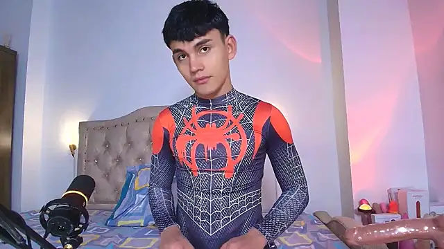 Snapshot of EstebanPerez_ chatting on October 5, 1:15 pm EstebanPerez online show from October 5, 1:15 pm