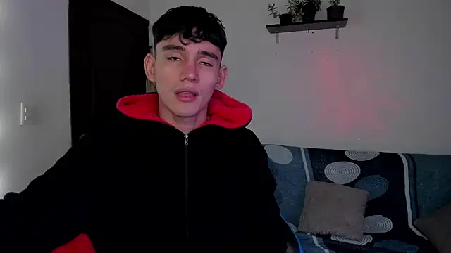 Snapshot of EstebanPerez_ chatting on January 20, 12:49 pm EstebanPerez online show from January 20, 12:49 pm