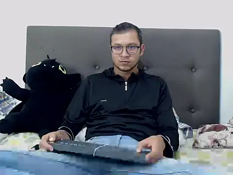 andy loverxx online show from January 18, 5:31 am