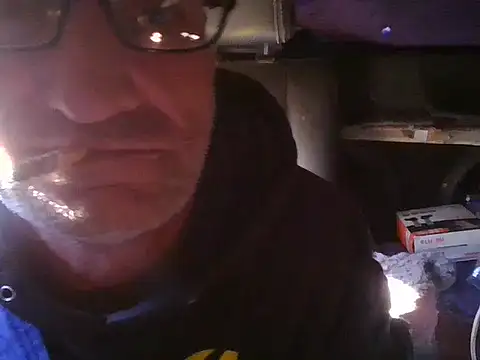 Stickybros2u online show from January 9, 10:04 pm