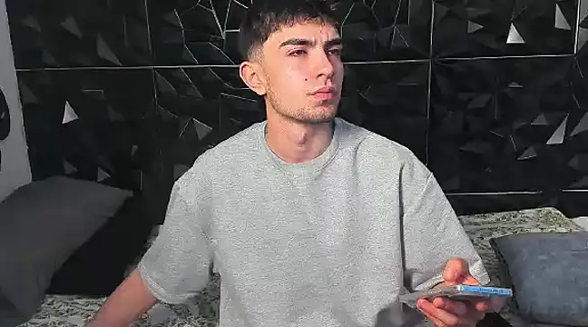 angeel d035 online show from February 9, 2:07 pm