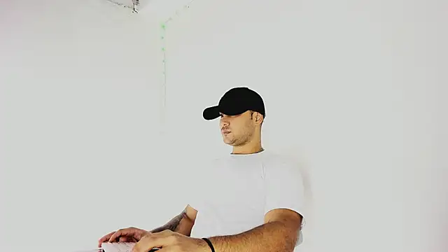 Sebas-hott online show from September 25, 11:02 pm