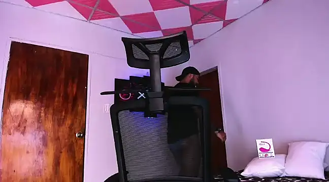 Sebas-hott online show from December 21, 3:36 am