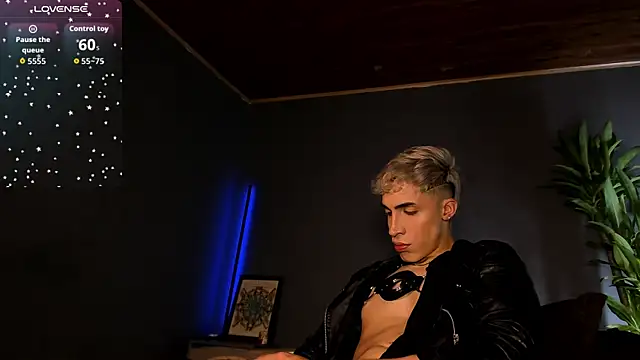 Angel Snowhotxxx online show from October 26, 1:29 am