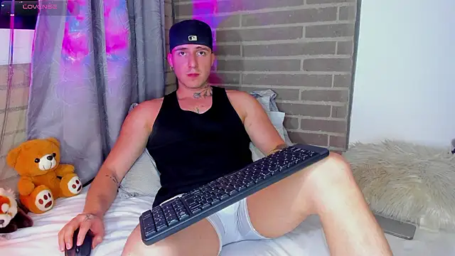 liam oficial02 online show from February 26, 5:09 am