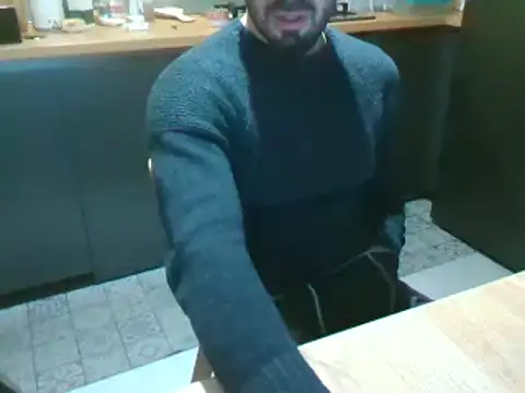 Snapshot of giorgakaci69 chatting on December 16, 12:26 am giorgakaci69 online show from December 16, 12:26 am