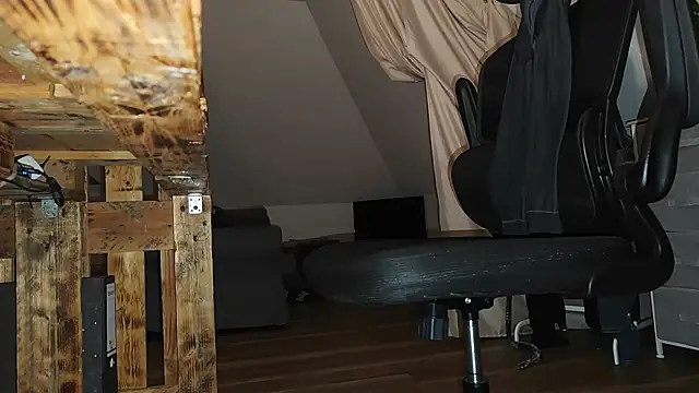 twinkish 90 online show from September 21, 8:42 pm