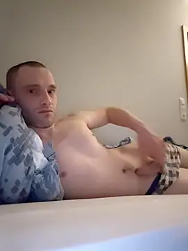 Snapshot of Bartzrl chatting on September 19, 1:33 pm Bartzrl online show from September 19, 1:33 pm