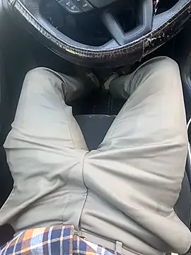 bigdaddyyplays online show from January 18, 9:17 pm