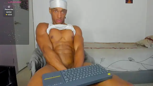 Malkongarcia online show from October 12, 12:04 am