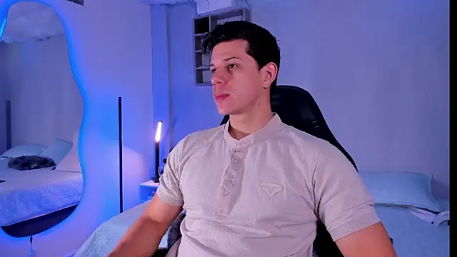 MarcoSullivan online show from December 3, 1:28 pm