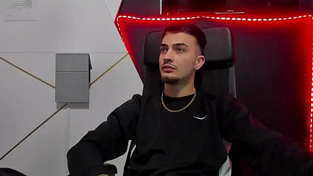 BrandonTate online show from February 26, 4:58 am